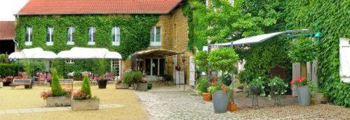 Hotel Restaurant La Bergerie Rugy Bagian luar foto
