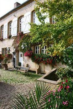Hotel Restaurant La Bergerie Rugy Bagian luar foto